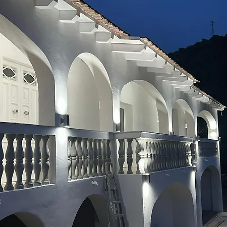 L 'alchitti Гостевой дом Будони